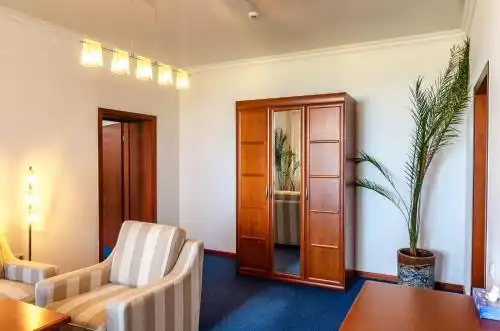 White Residence & Spa - 29