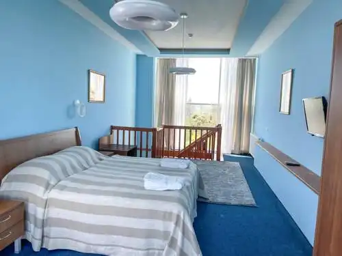 White Residence & Spa - 6