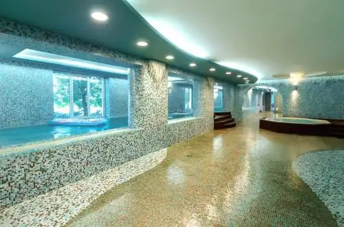White Residence & Spa - 43