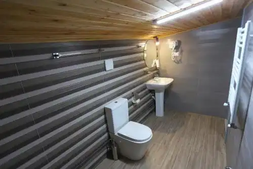 INSIDE - 44