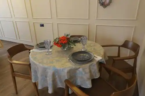 INSIDE - 13