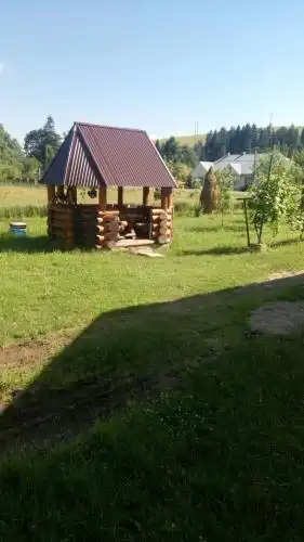 Медовий двір - 11