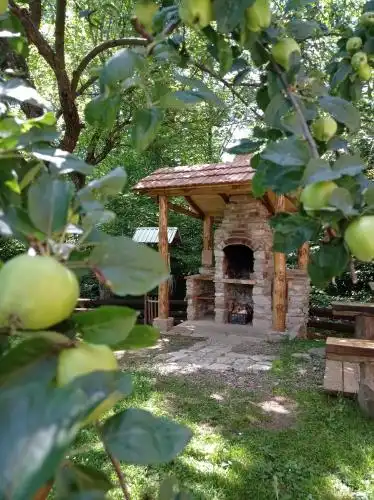 Садиба над потічком - 2