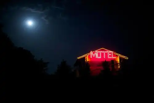 E-95 Motel - 35