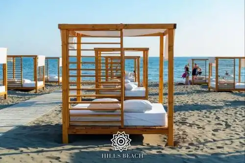 HILLS RESORT Beach & Bungalows & Bar - Baldachin included - 0
