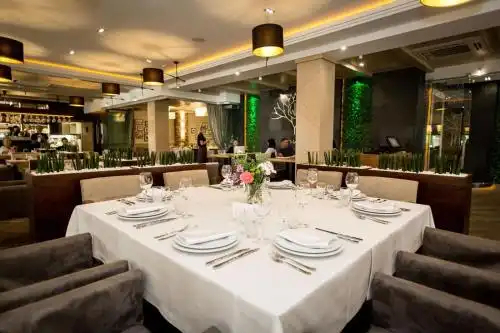 Park Warshawskiy - 17