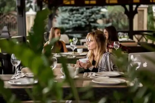 Park Warshawskiy - 19