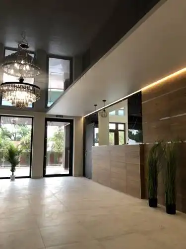 Alcazar Tourist base - 11