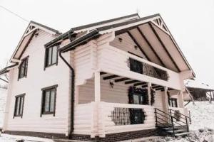 Villa u gorah, Krasnik