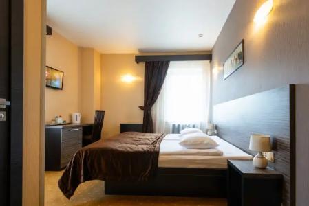 M-Otel' - 111