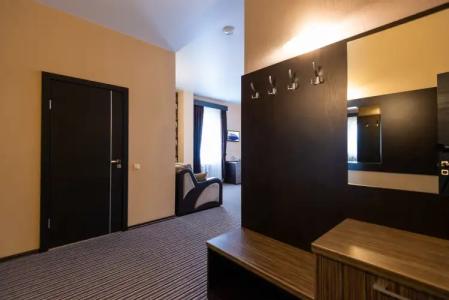M-Otel' - 104