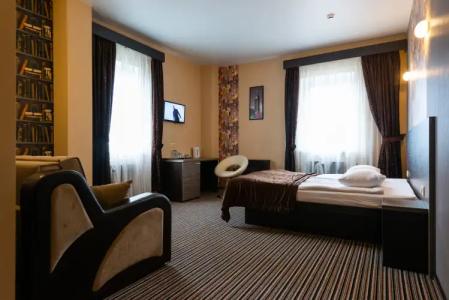 M-Otel' - 105