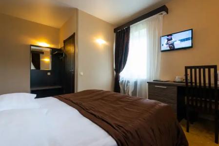 M-Otel' - 112