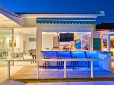 Manousis Aparthotel - 1