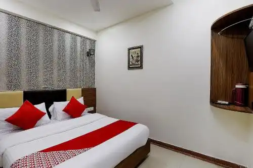 OYO 3381 Tollygunge - 0
