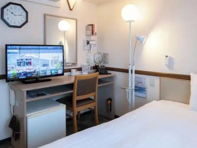 Toyoko Inn Hokkaido Sapporo-Eki Nishi-Guchi Hokudai Mae - 59