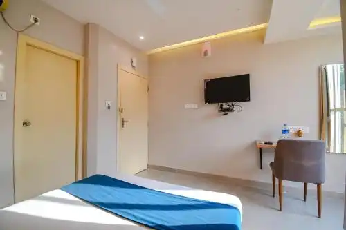 FabMayfair Tower Hussainpur - 5