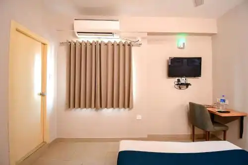 FabMayfair Tower Hussainpur - 14