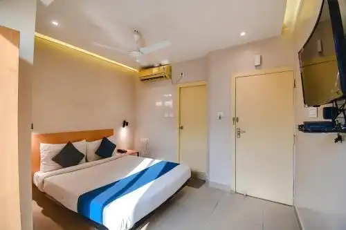 FabMayfair Tower Hussainpur - 10