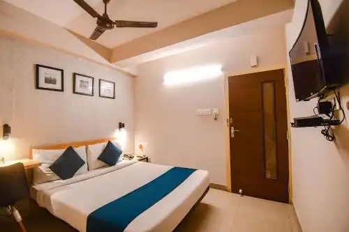 FabMayfair Tower Hussainpur - 1