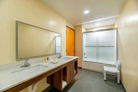 SPOT X Orlando/Intl Dr by The Red Collection - 54