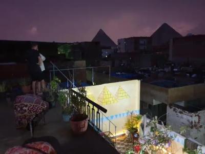 Jana Pyramids View Inn - 14