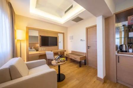 Salamis Park & Casino - 94