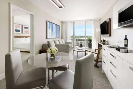 Acqua Bay Luxury Apartments - 4