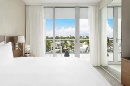 Acqua Bay Luxury Apartments - 41