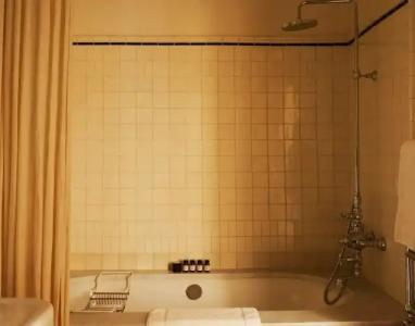 Château Voltaire - 9