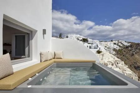 Allure Breeze Suites - 83