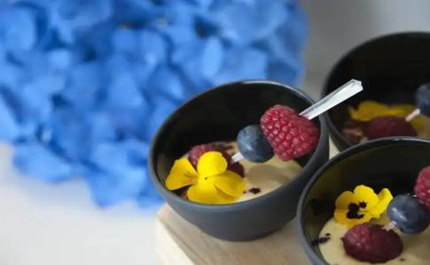 Courtyard Warsaw Airport - 10