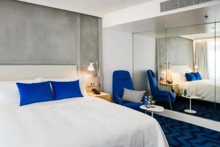 Courtyard Warsaw Airport - 1