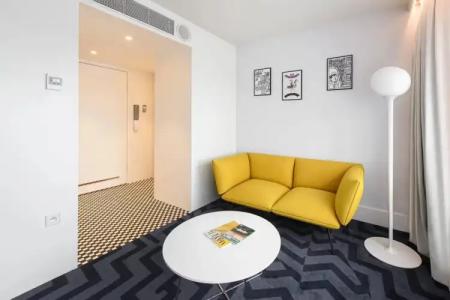 Courtyard Warsaw Airport - 59