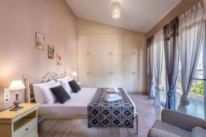 Penelope, Kato Gouves