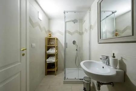 Milcovich Suites - 8