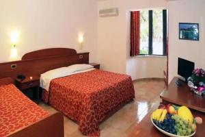 Villagio Costa Degli Dei, Capo Vaticano