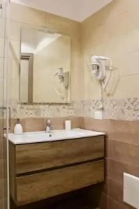 Central Station Garibaldi - 7