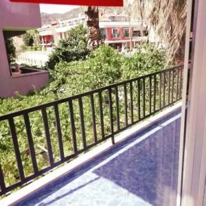 Akdeniz Apart - 128