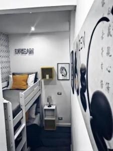 4 Vatican Rooms - 10