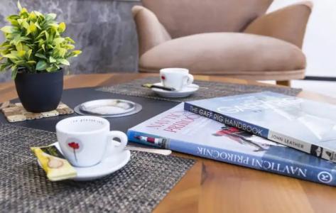 Waikiki Apartments - 81