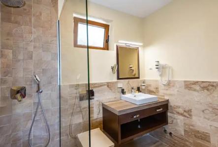 Waikiki Apartments - 50