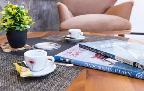 Waikiki Apartments - 55