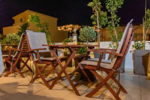 Theasis Hotel, Athens