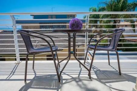 White Apartments & Spa - 20