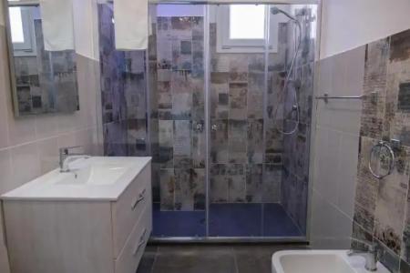 White Apartments & Spa - 9