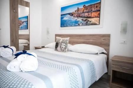 White Apartments & Spa - 14