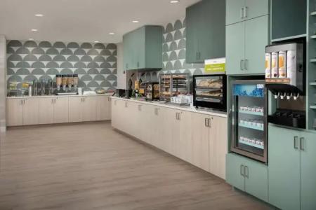 Hampton Inn & Suites Miami-Airport South-Blue Lagoon - 10