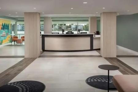 Hampton Inn & Suites Miami-Airport South-Blue Lagoon - 1