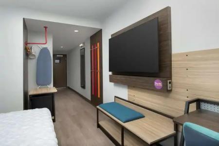 Hilton Garden Inn Miami Airport South Blue Lagoon, FL - 36